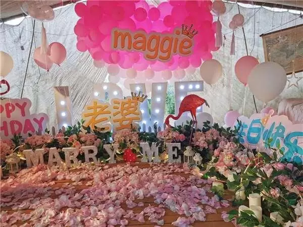 新津县开业庆典充气拱门小丑表演宝宝宴气球布置