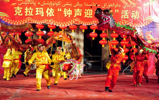 成都开业庆典 ​舞狮活动是民族文化的传承